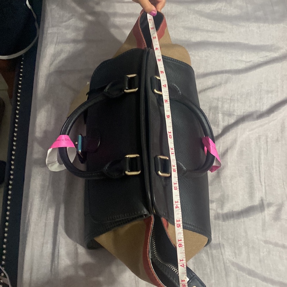 Burberry purse - Picture 6 of 6